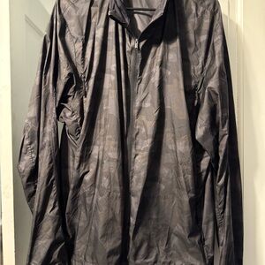 Men's Lululemon Black Camouflage Rain Jacket